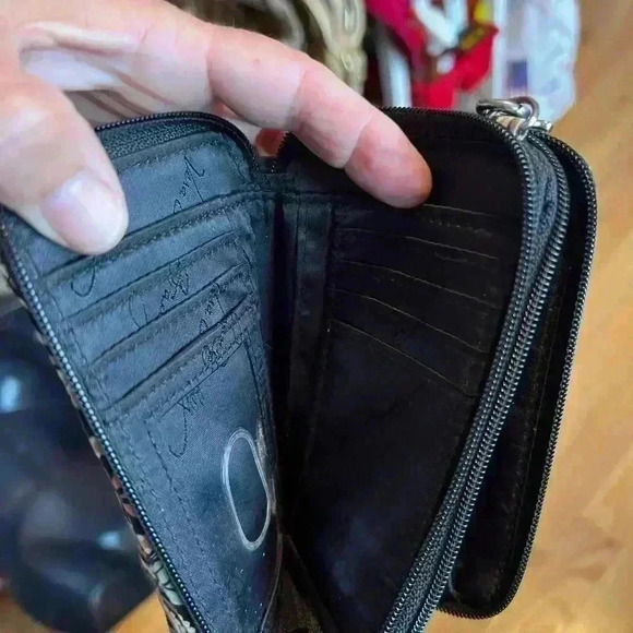 Vera Bradley Retired Sierra On The Square Wristlet Wallet - Picture 4 of 5